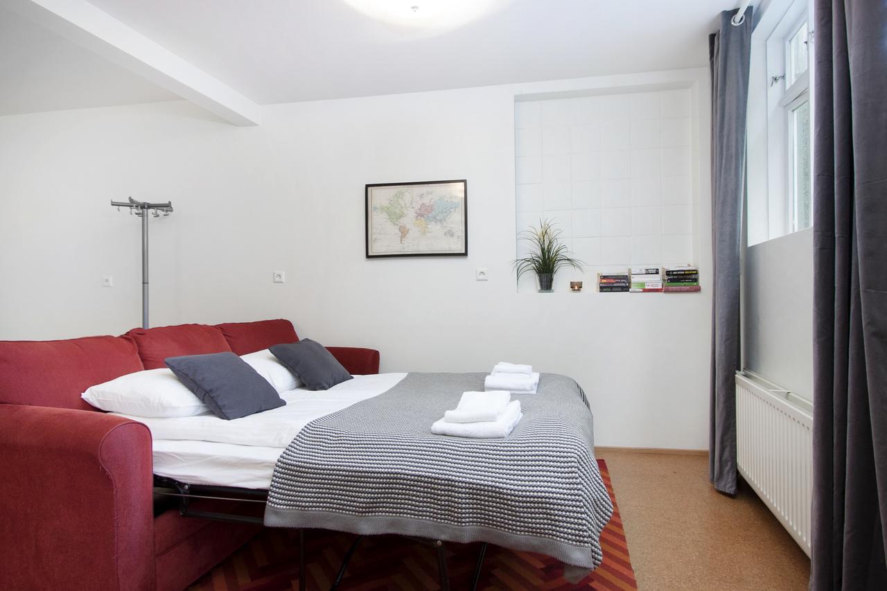 רייקיאוויק Brattagata Guesthouse מראה חיצוני תמונה